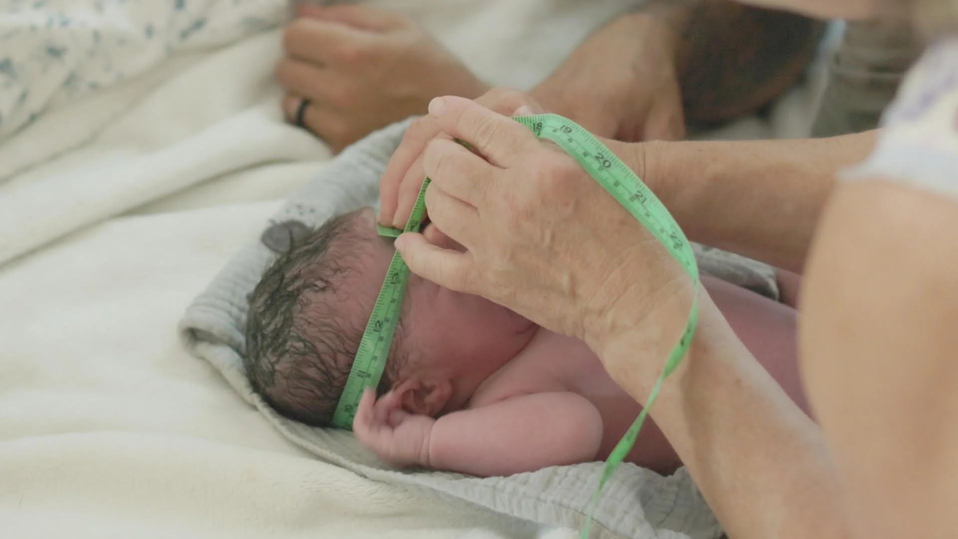 Newborn exam after a home birth